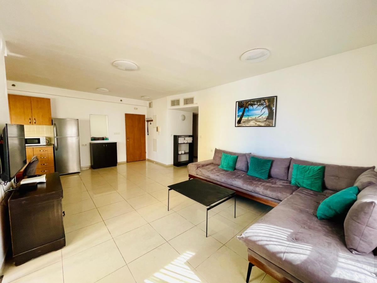 King David Apartment Нетания Экстерьер фото
